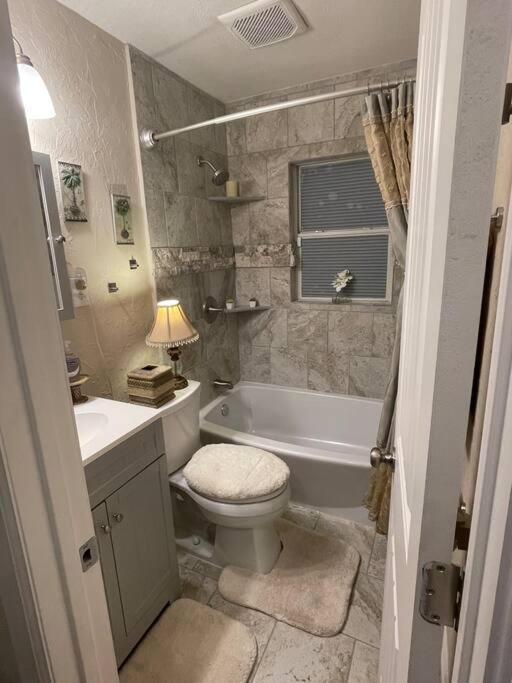 Charming 2 Bedroom Retreat Minutes From Downtown Tulsa Extérieur photo